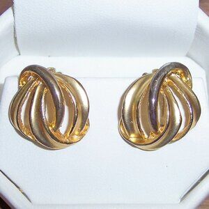 Vintage Goldtone Knot Clip on Earrings